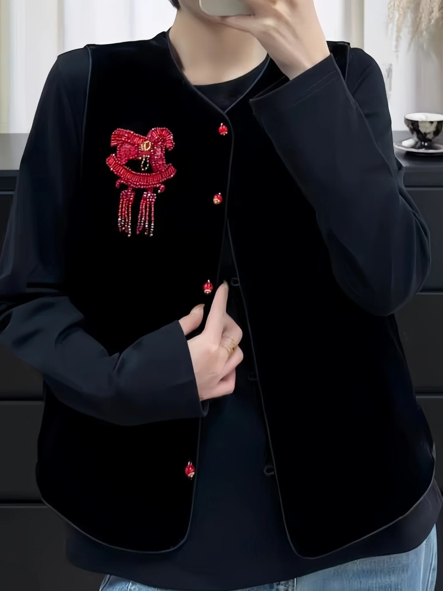 Chinese Sle Sequin Wealthy  Velvet Jaet Women's round Ne Svel Outerwear Spring 2026 Faion Trend