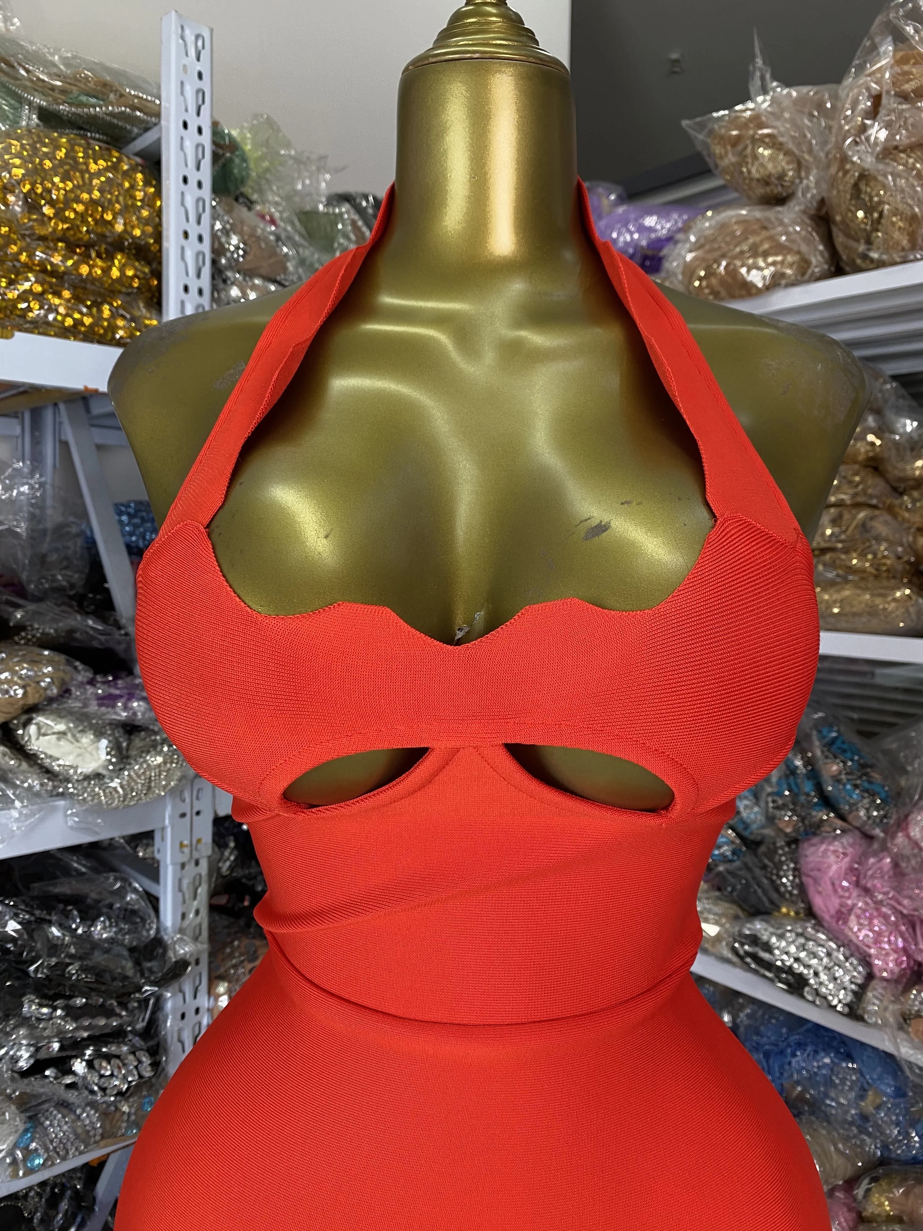 Frauen Rot Sexy Geburtstag Verband Kleid Halter-Backless Cut Out Lange Elastische Berühmtheit Abend Club Party Kleid Fabrik Großhandel