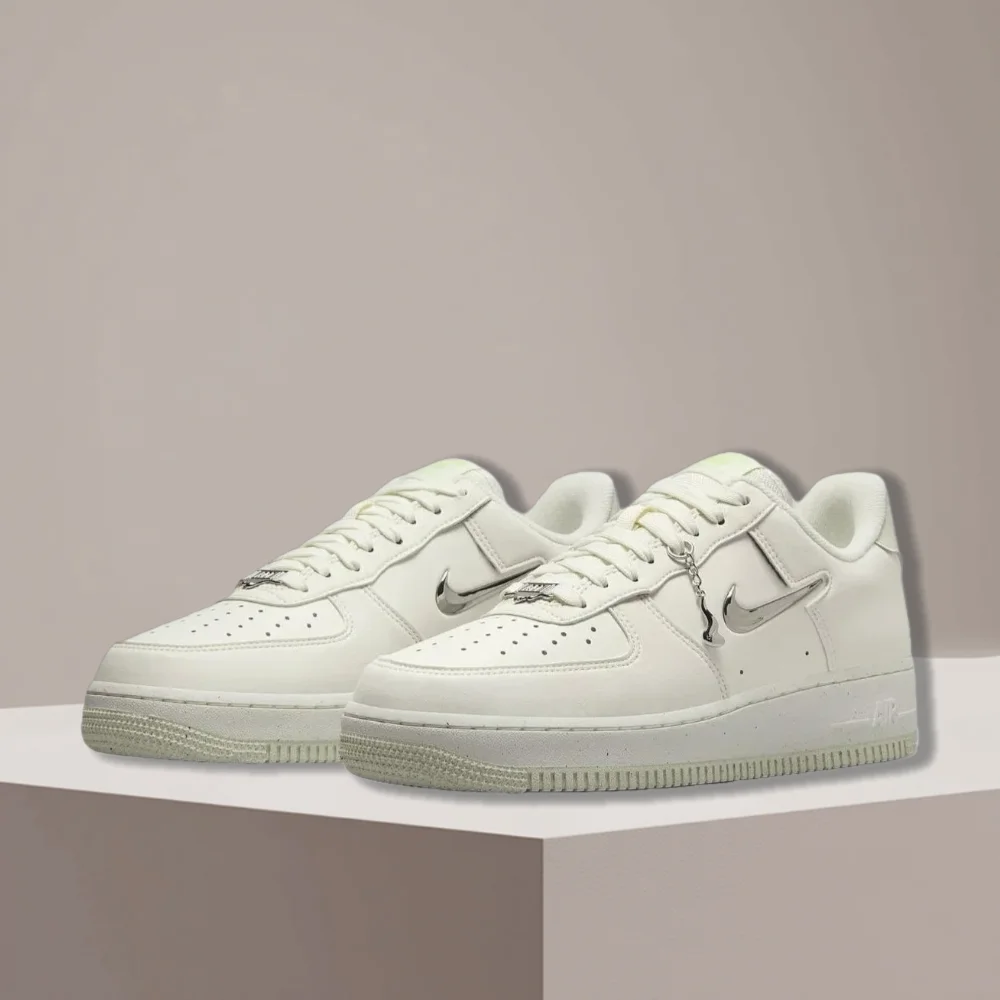 

Кроссовки унисекс Nike Air Force 1 '07 Iconic с низким верхом и мягкой подкладкой, комфортный классический уличный стиль FN8540-100