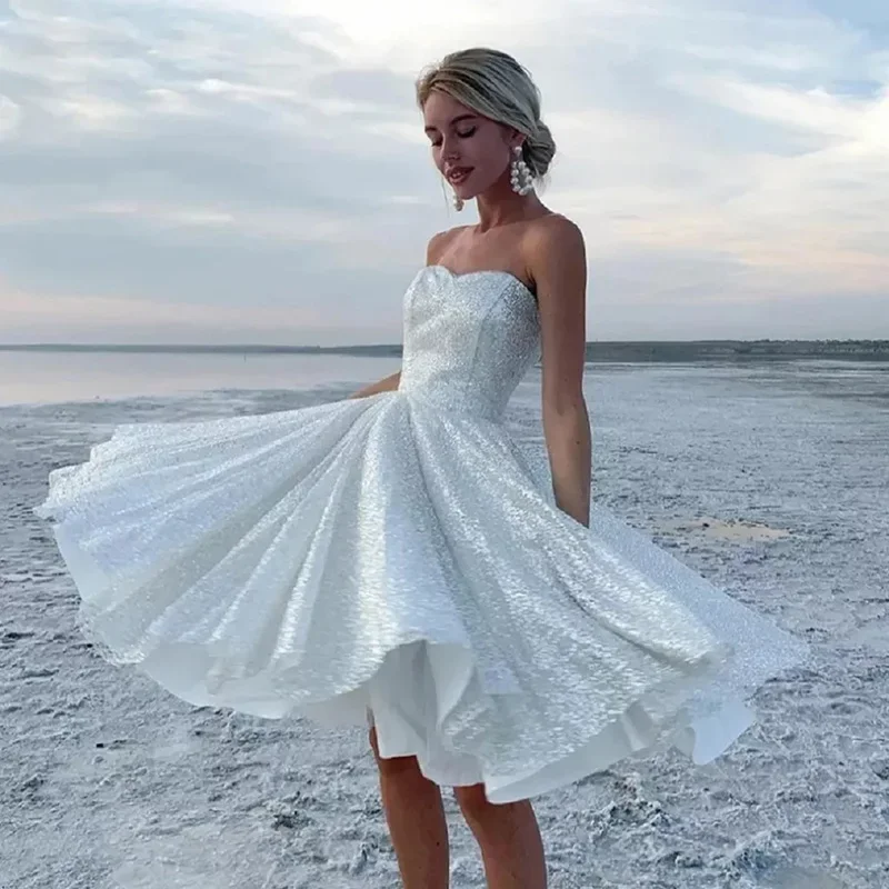 Chic curto acendendo vestidos de casamento de praia para mulheres, sem mangas, joelho, querida, vestidos de noiva, personalizados, 2024