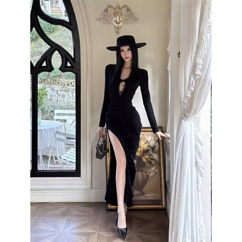 Sexy Lace Splice Long Sve Onesie Women's Faion Autumn New Slimming Design Hollow out Inner Wear Top V-ne ort Sle