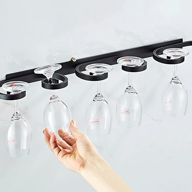 رف تخزين حامل كأس النبيذ الألومنيوم المثبت على الحائط لتوفير المساحة لمطعم البار والتصميم المنزلي الخالي من اللكمات