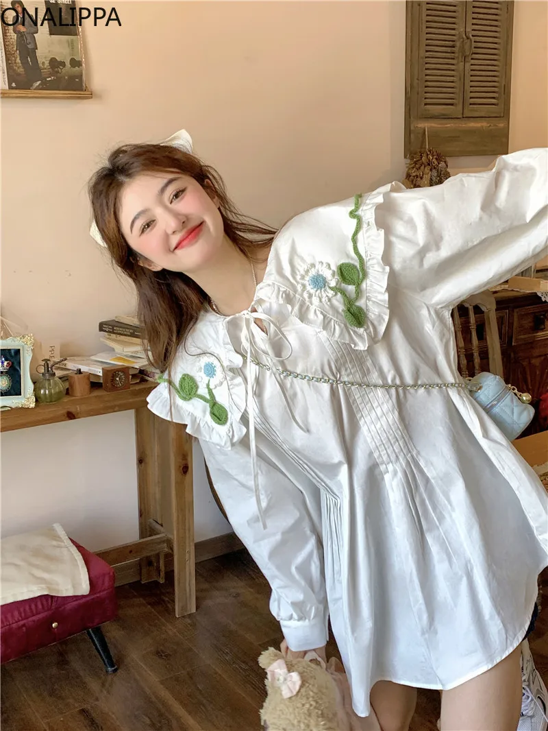 Onalippa Handmade Hooked Three-dimensional Flowers Blouse Women Wood Ear Hem Loose Shirts Korean Contrast Sweet White Shirt