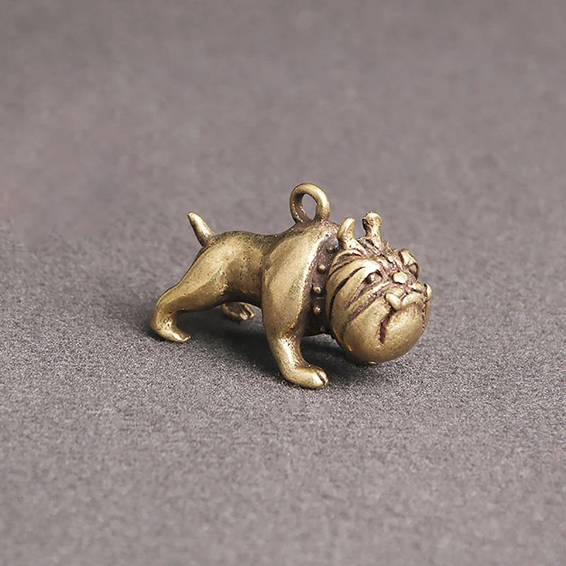 1Pc Pure Brass garden ornaments outdoor Dog Key Chain Pendants Vintage Metal Animal Bulldog Figurines Keychain Hanging Jewelry