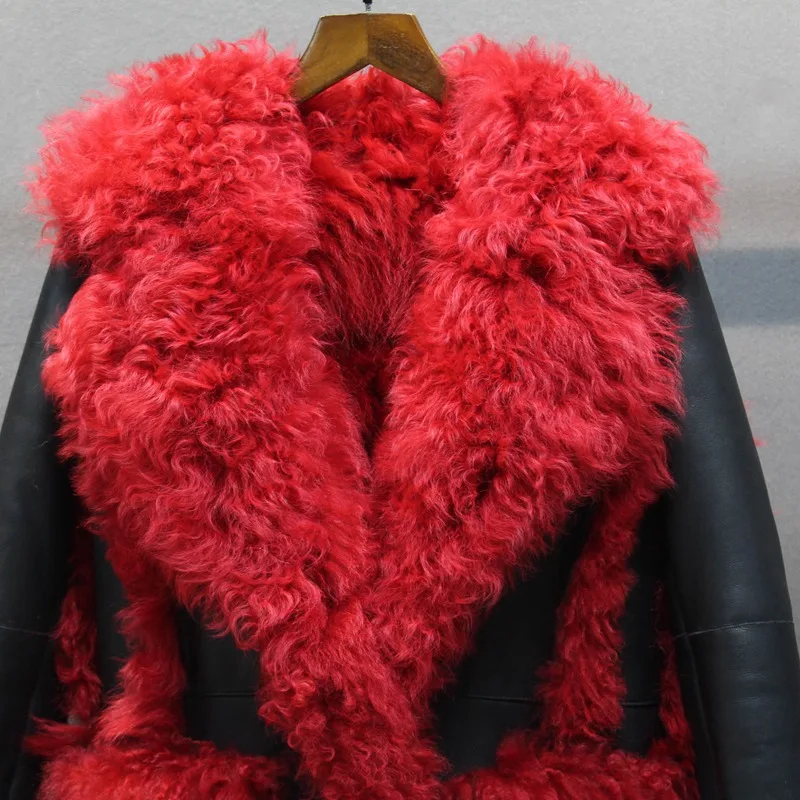 Genuine Wool Sheepskin Jacket for Autumn/winter Warmth Red Fur Integrated Jacket for Commuting 100% Curly Wool for Women Coat