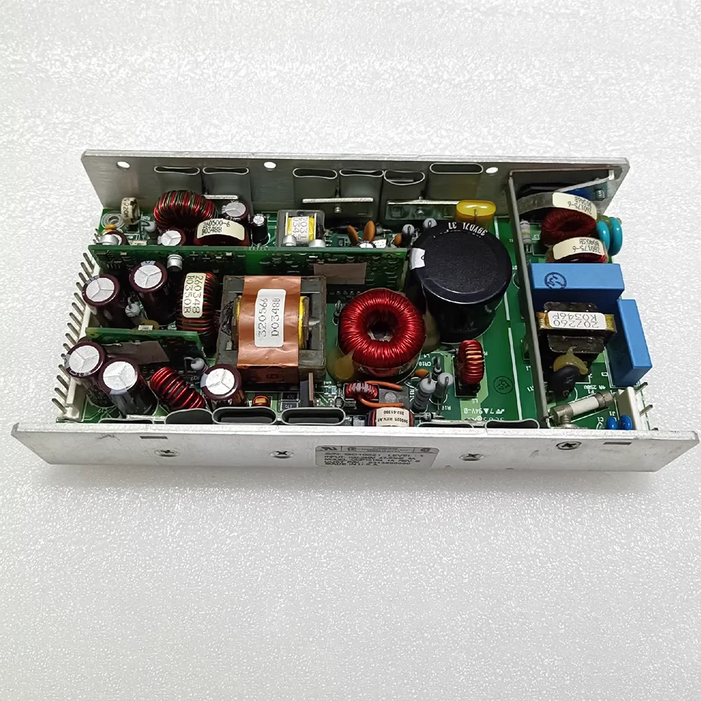 Fuente de alimentación industrial CCP151S4