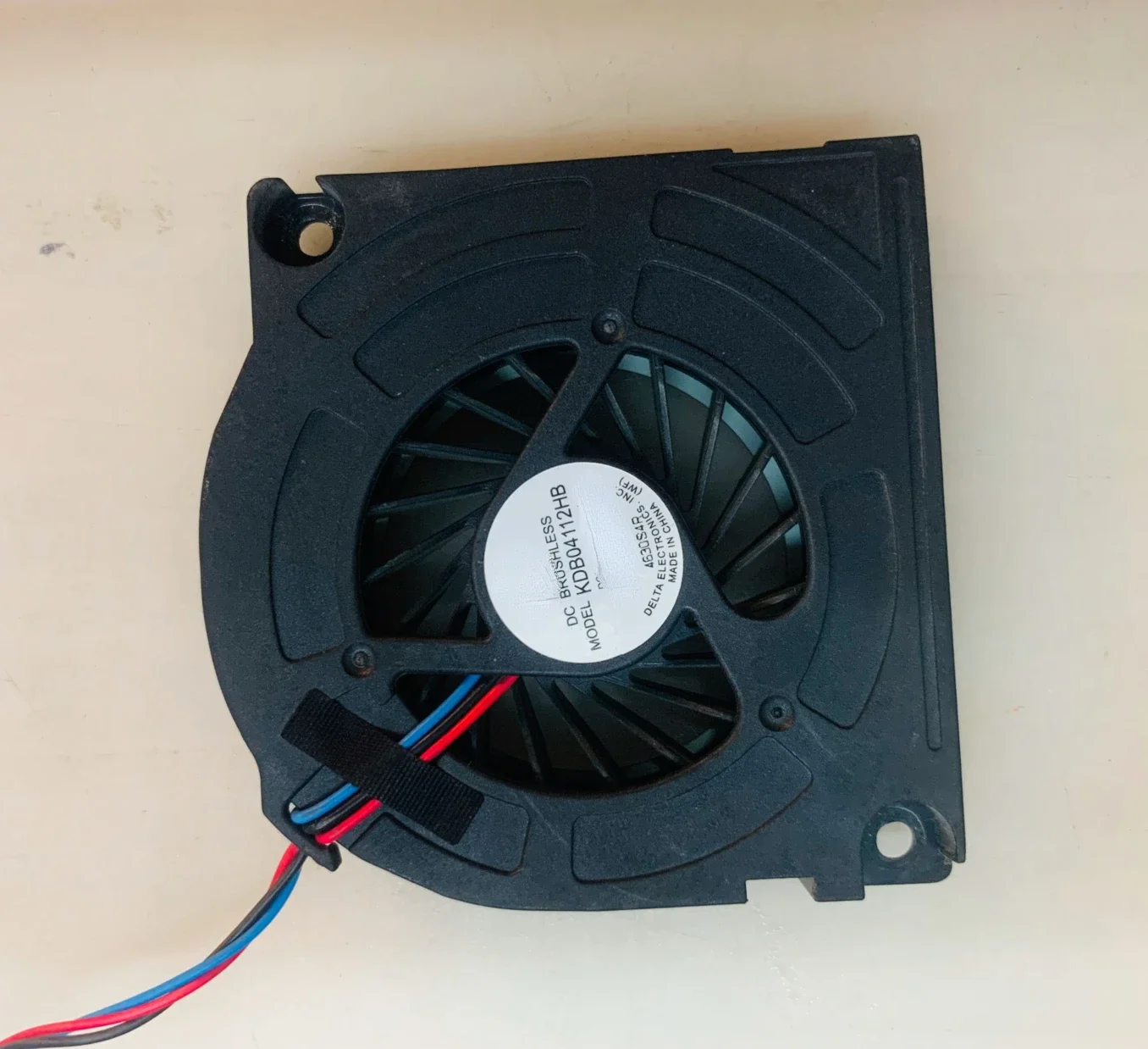 

UA55HU9800J UA65HU9800J UA75HU9800J Fan