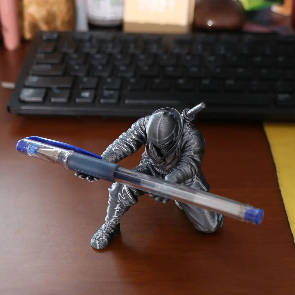 Fashion Funny Ninja Ornaments Creative Decorations 3D Printing Warrior Ornaments Multi-functional Pen Holder Office