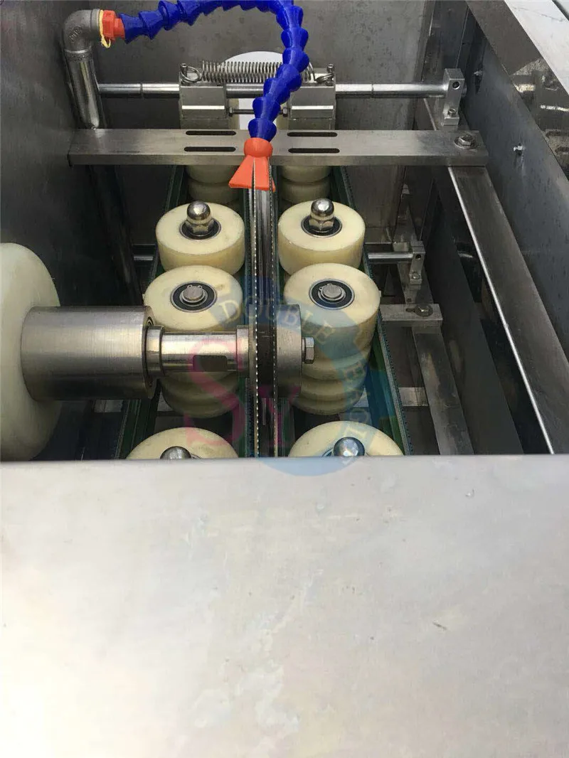 2000 kg/u Hoog rendement commerciële roestvrijstalen automatische vis 3-delige filetmachine/vis middenbeen verwijder machine