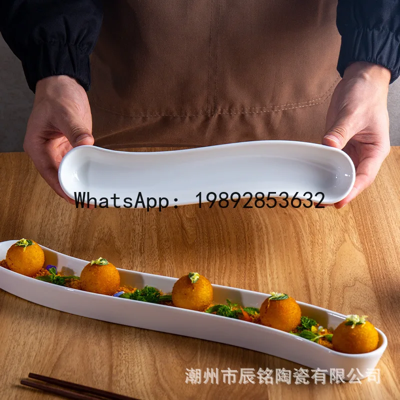 

Classy creative restaurant private dish, fish eel plate, long seafood hot pot plate, fish