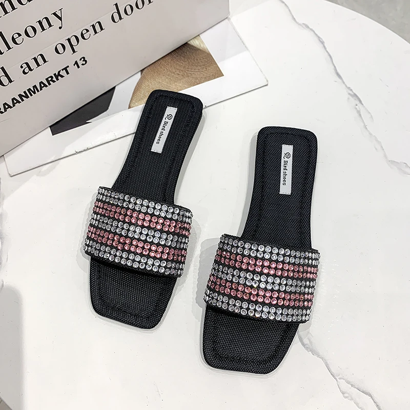 Sandal kristal berkilau desainer mewah sandal wanita hak datar luar ruangan sepatu musim panas bling sandalias sandal jepit glitter jari terbuka