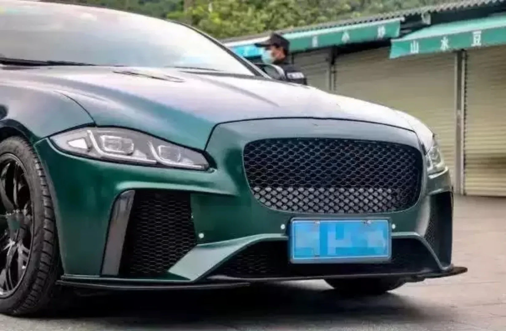 Body Kit front rear bumper Grill Mask for Land Rover Jaguar XF XFL 2016-19 upgrade to SVR side skirt tail wing Car Accessories