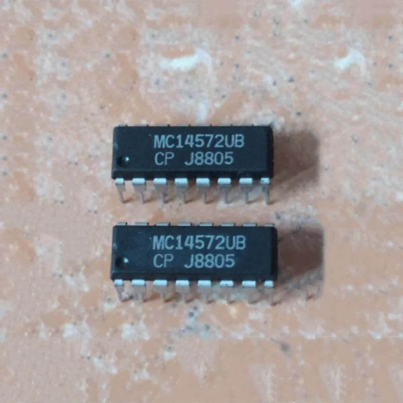 5ชิ้น MC14572U MC14572UBCP MC14050BCP MC14050B DIP16 MC33067P เดิมใหม่เอี่ยม