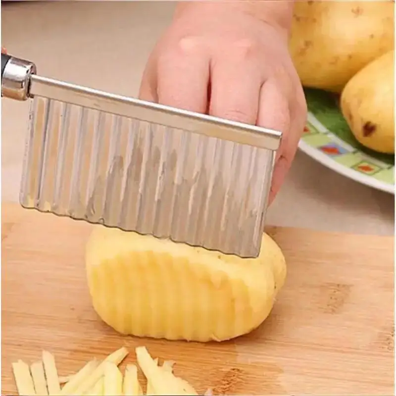 New Stainless Steel Potato Chip Slicer Dough Vegetable Fruit Crinkle Wavy Slicer Knife Potato Cutter Chopper