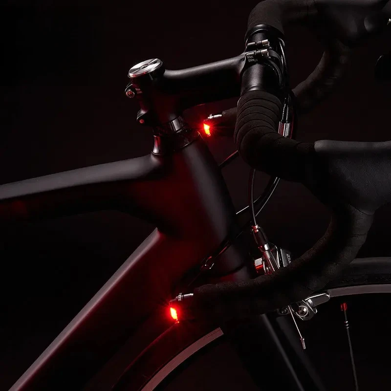 مناسبة لعين القط العملاقة دراجة ضوء المقود التوصيل ضوء الطريق LED تحذير ضوء معدات ركوب الدراجات دراجة الملحقات