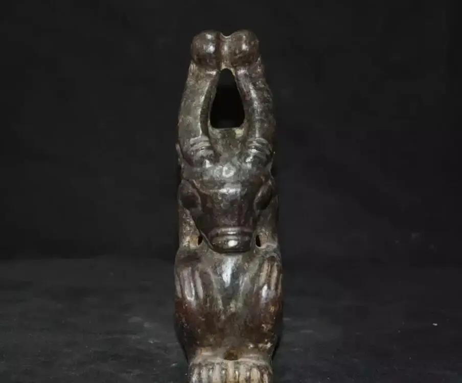 8'' China Hongshan Culture old jade Feng Shui sheep's head Sun God Helios Statue