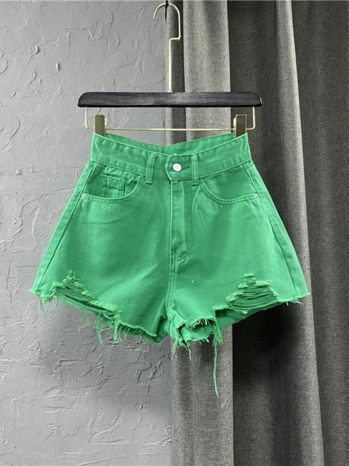 

Candy Colored Ripped Denim Shorts Women's High Waisted A-line Hot Pants 2024 New Summer Clothing Korean Version Wide Leg Pants