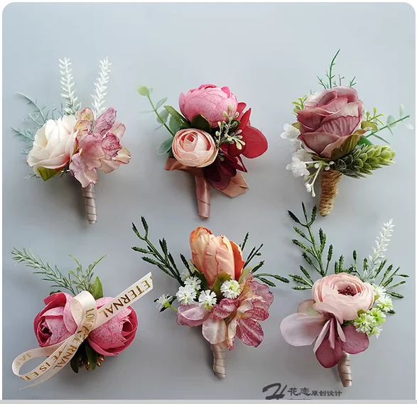 

Forest wedding business conference simulation brooch, groomsman, bridesmaid, parents, full family, bride and groom's wedding cor