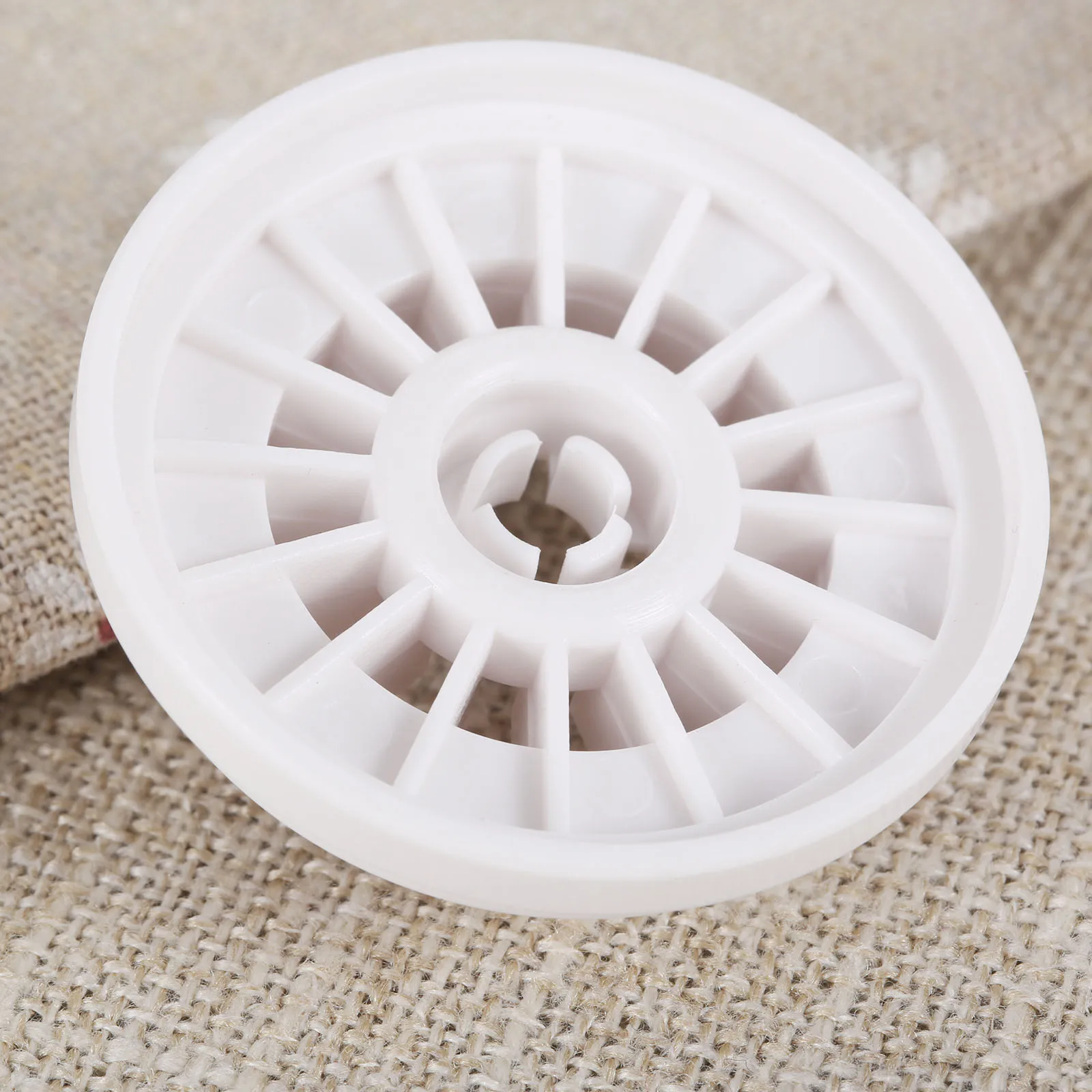 4 قطعة غطاء بكرة الخياطة بكرة مزدوجة يؤدي قبالة 511113-456 صالح لل مغني آلة الخياطة 2000 4000 5000 6000 9000 سلسلة الملحقات