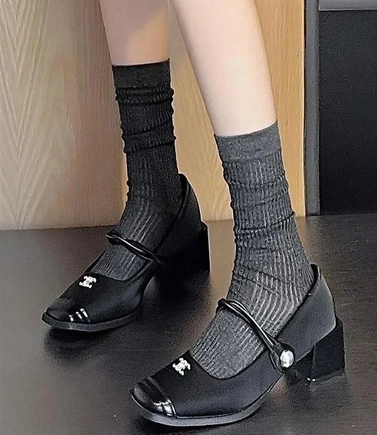 Damenmode-Socken, koreanische einfarbige, gestreifte Wadensocken, schlicht, für Frühling und Sommer, atmungsaktiv, bequem, Stapelsocken, mittelgroß bis klein – Detail 9