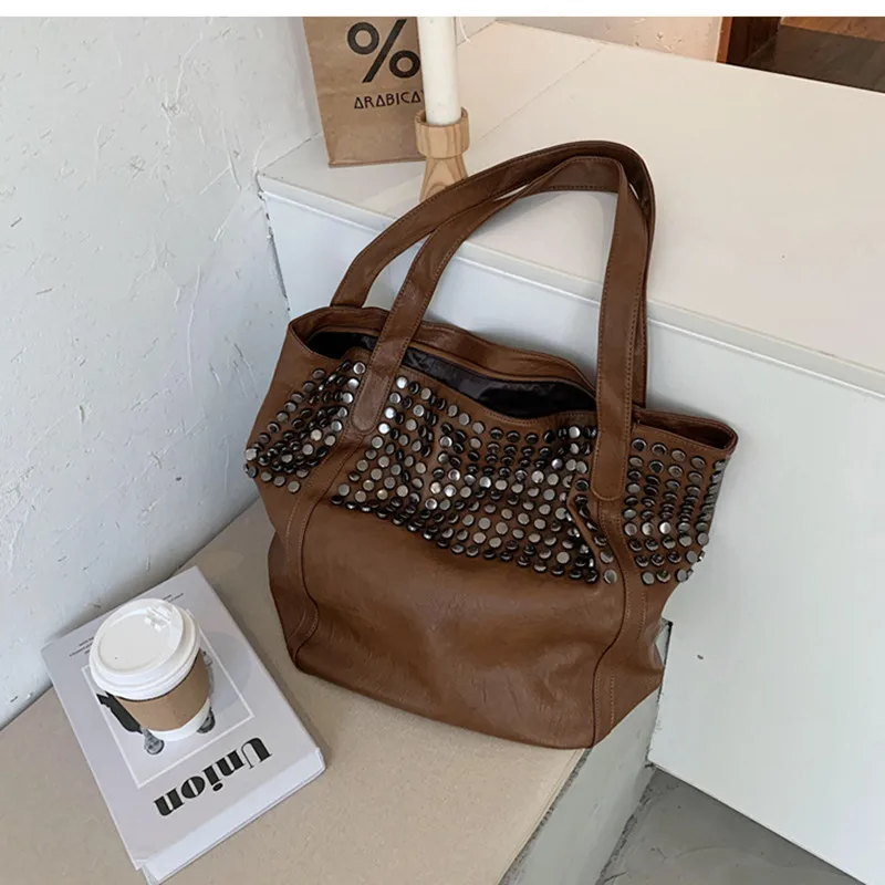 Casual Vrouwen Handtas En Portemonnee Grote Capaciteit Tote Bag Hoge Kwaliteit Lady Bag Vintag Zachte Pu Leer Klinknagel Schoudertassen