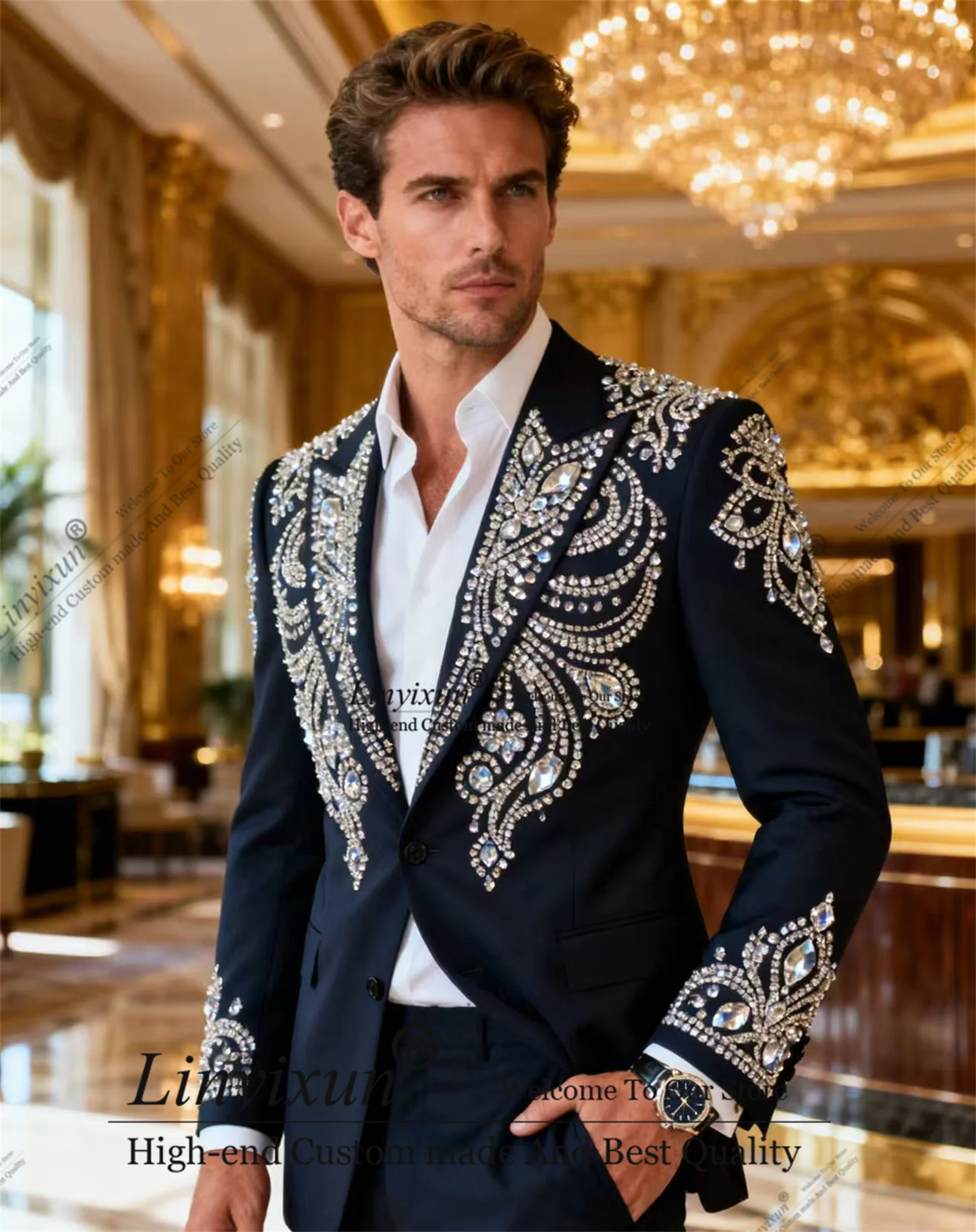 

Luxury Crystals Rhinestones Men Suits Peaked Lapel Groom Tuxedos 2 Pieces Sets Party Prom Blazer Customized Costume Homme