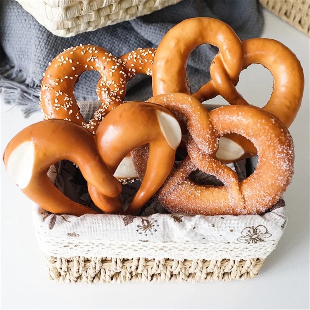 

bread fake food bakery pastry dessert house cake shop store decoration Germany Brezle Pretzel Bagels simulation bread model