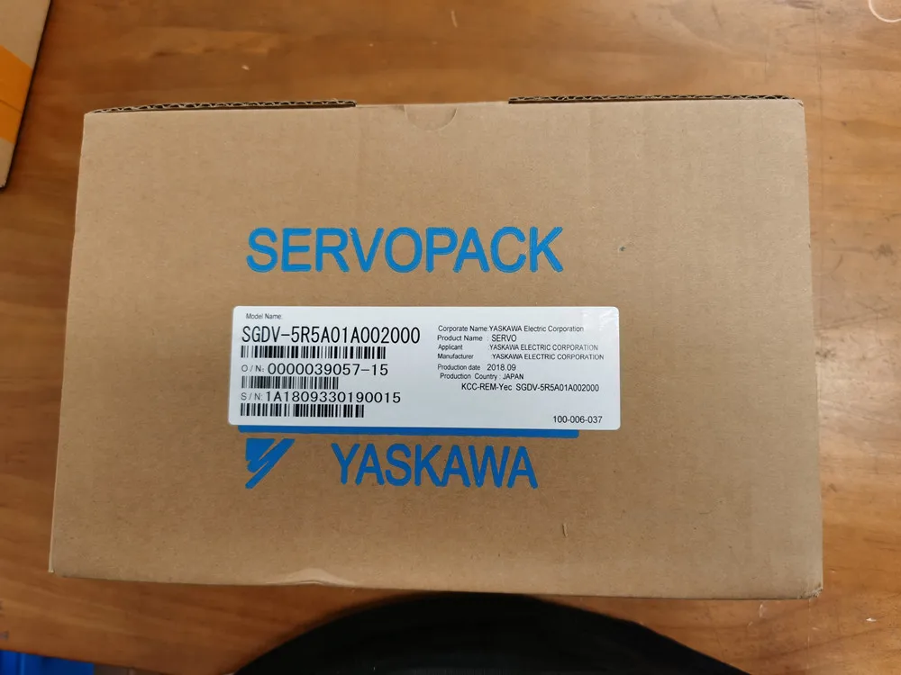 SGDV-5R5A01A002000  new and original  servo pack