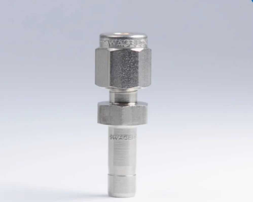 

Tube conversion to stainless steel tube with variable diameter joint SS-400-R-6