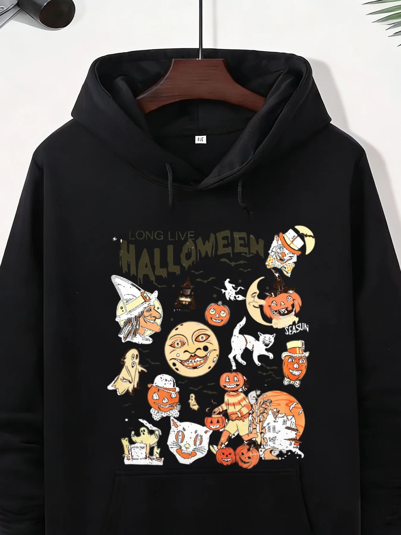 Men's Street Style Hoodie, Vintage Halloween Longevity Theme, Spooky Printed Pattern Hoodie, Men's Long-Sleeve Casual Style, Halloween Holiday Outfits and Gifts, Dedicated to Vintage Halloween Enthusiasts, Autumn and Winter Daily Casual Wear