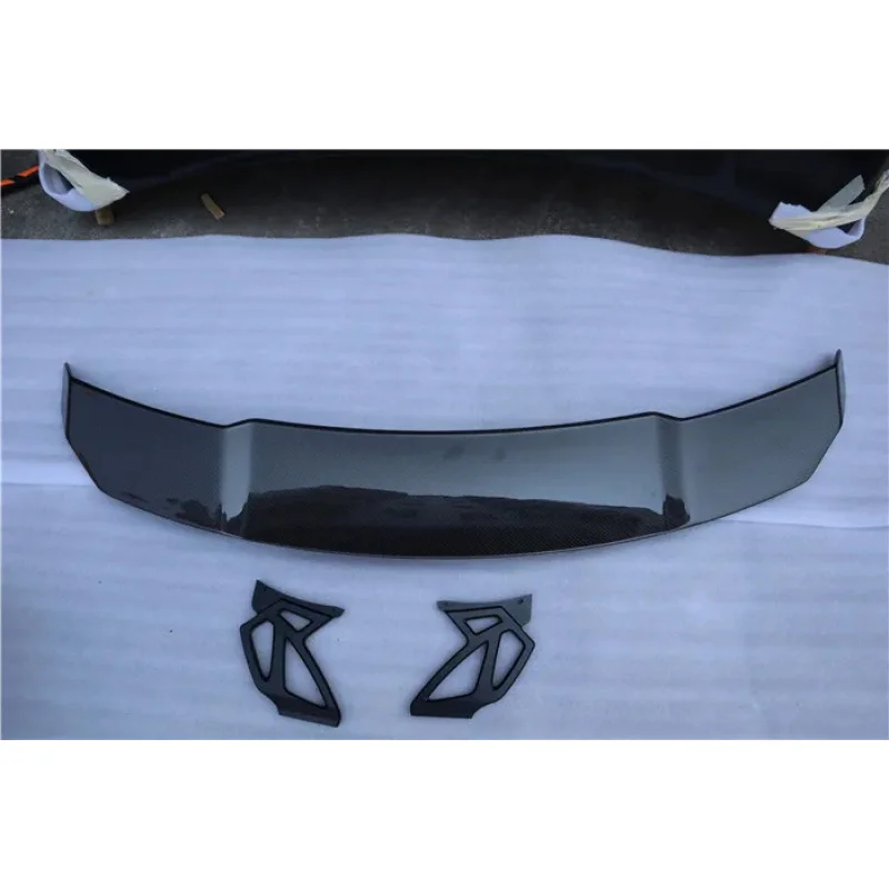

V-type carbon fiber wing spoiler F82 M4 F80 M3 f87 m2 e92 M3 high quality