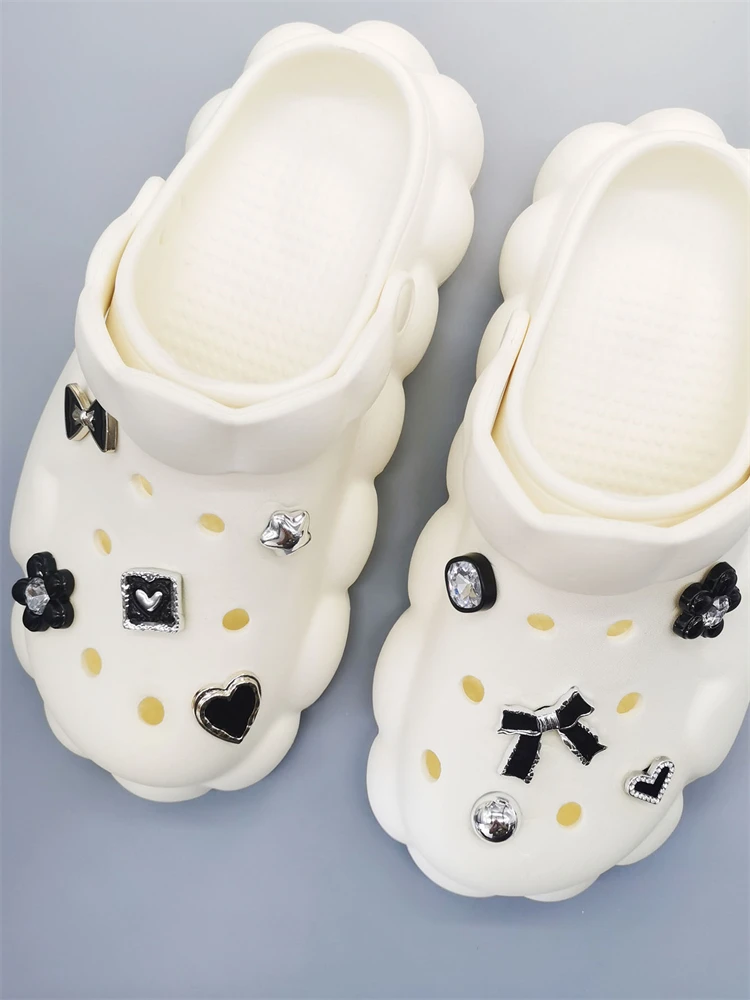 10 Stück Schuh-Charms ABS Dekorationen Zubehör DIY Clog-Schnallen 2024 Beliebtes Schleifendesign Strass Blumenmuster Passend für Damen-Strandsandalen – Detail 7