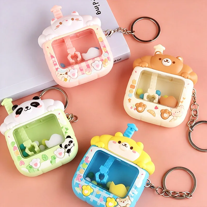 Chaveiro Pingente Máquina de Gacha de Brinquedo com Desenho Animado de Panda Pequeno e Mini Shiba Inu