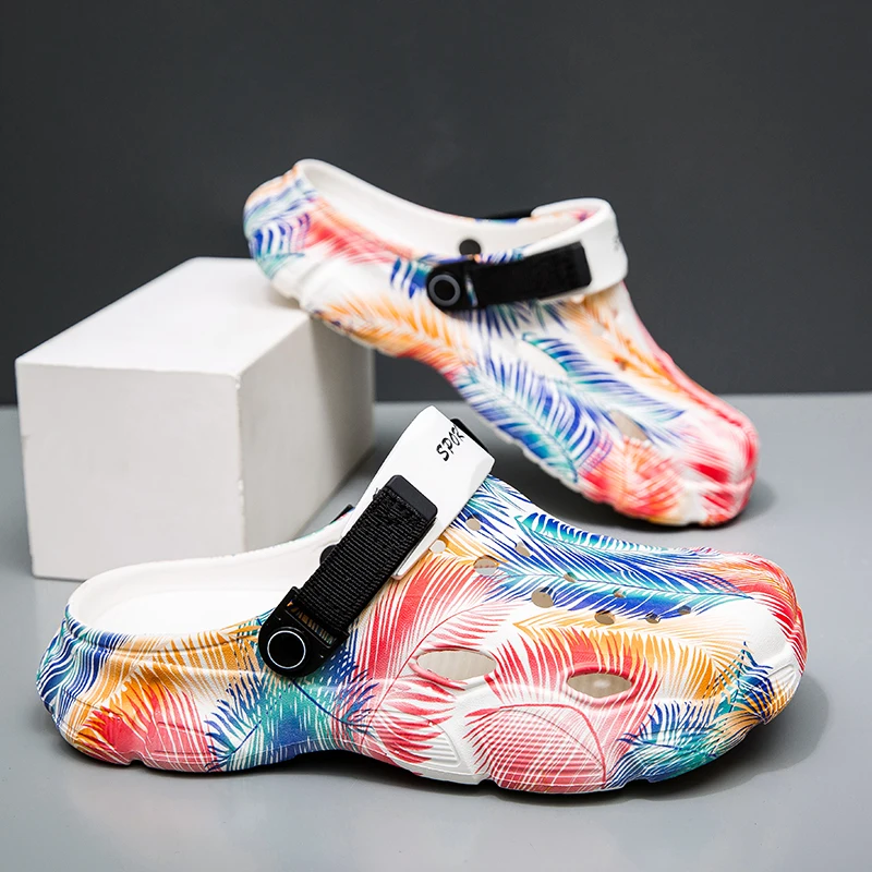 

Модная и удобная противоскользящая обувь на мягкой подошве, новые летние мужские тапочки, домашняя обувь на платформе, однословные сандалии и тапочки