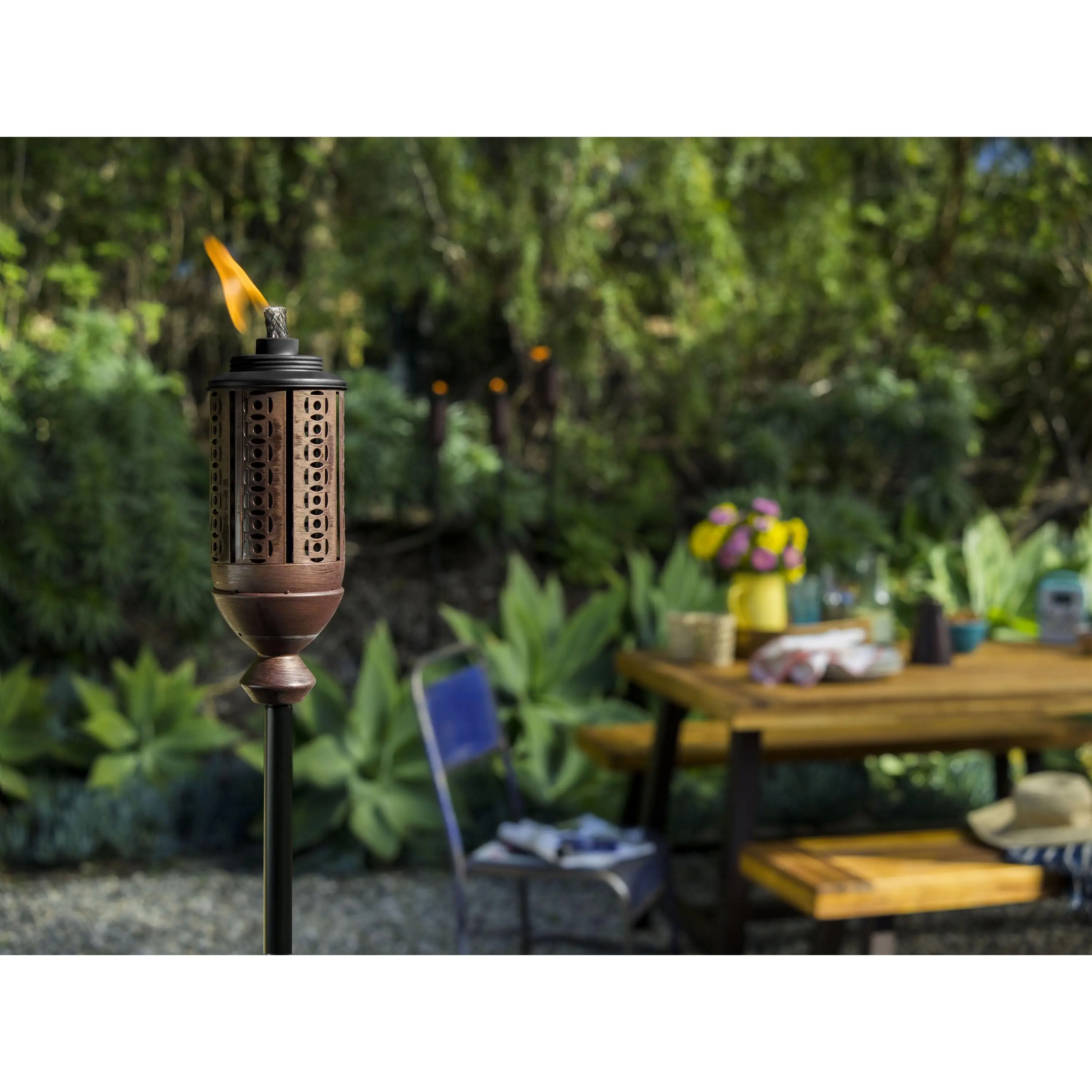 Torcia in metallo ramato da 65 pollici - Luce da campeggio esterna con fiamma regolabile, per patio, giardino e preparazione alle emergenze.