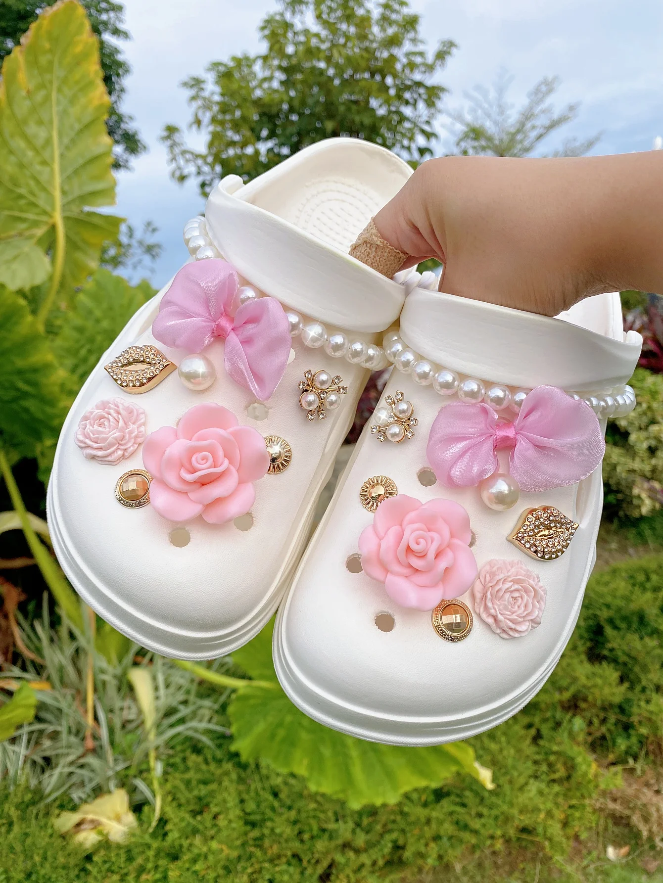 

18 шт., жемчужные цепочки из АБС-пластика, розовые розы, банты, цветы, золотые бриллиантовые губы, пряжка для обуви, украшения своими руками, многофункциональная обувь cl