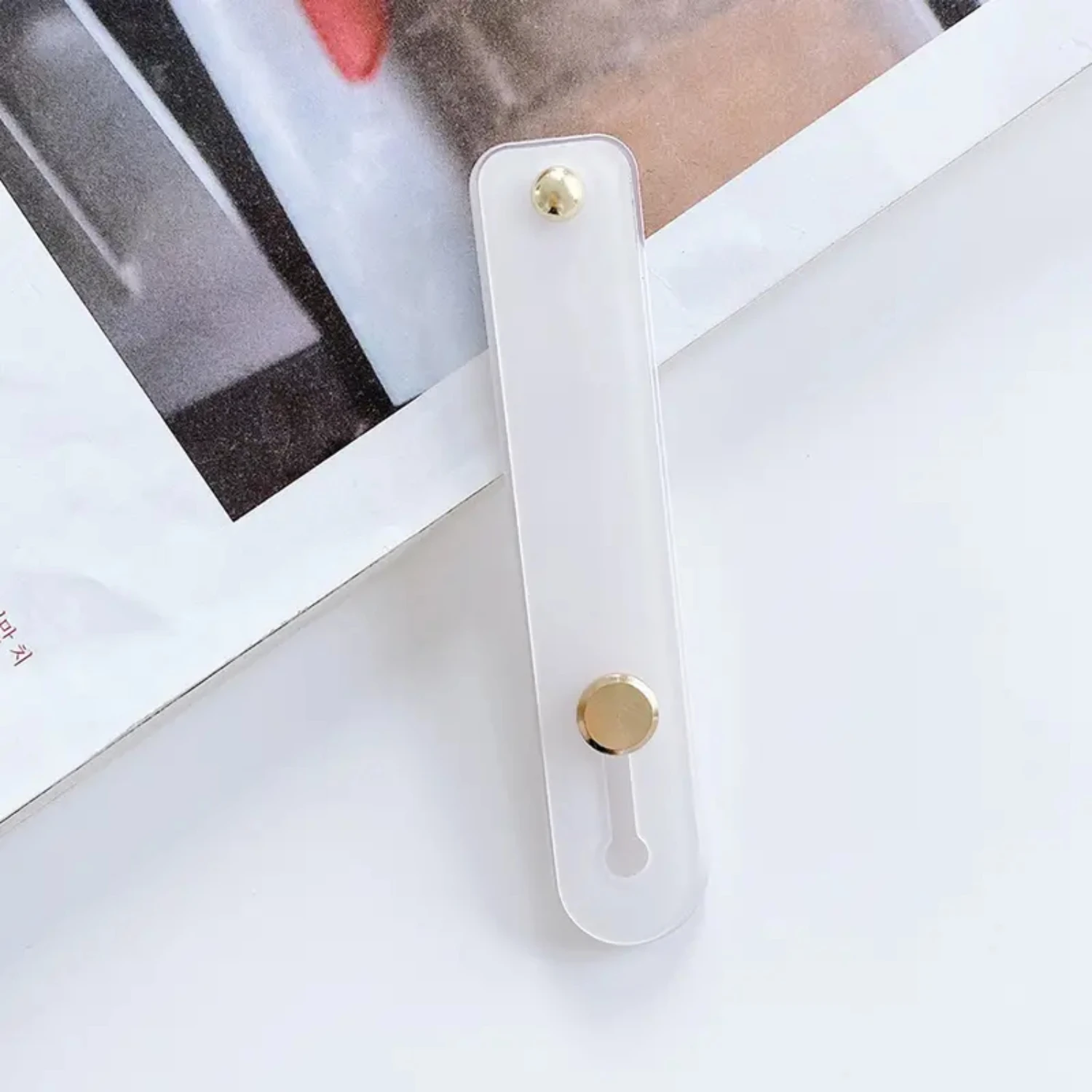

Transparent Back-mounted Mobile Phone Holder Desktop