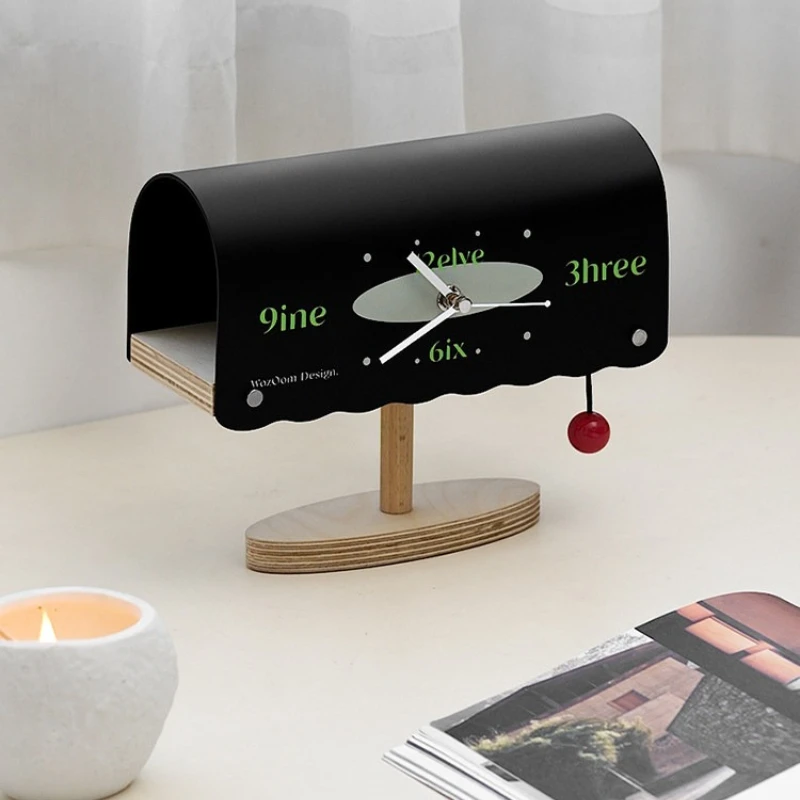 Cream Style Wooden Silent Clock Creative Long Battery Life Small Table Clock for Living Room TV Cabinet Bedroom Home Decor