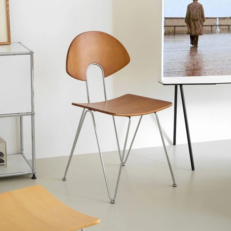 Comfortable dining chair for the living room, vintage chair, solid wood backrest, desk chair