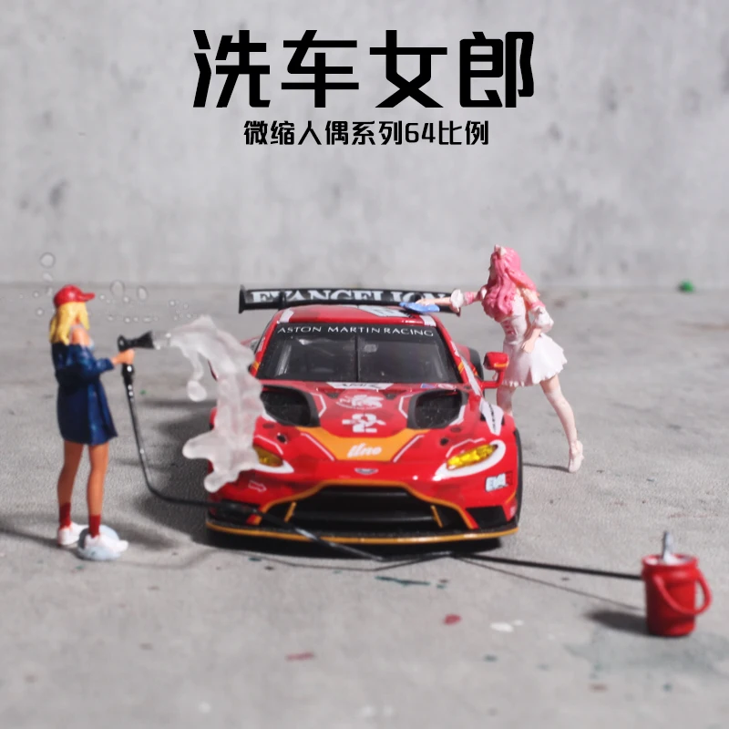 

1:64 Miniature Car Wash and Repair Girl Handmade Scene Decoration Sand Table DIY Figurines