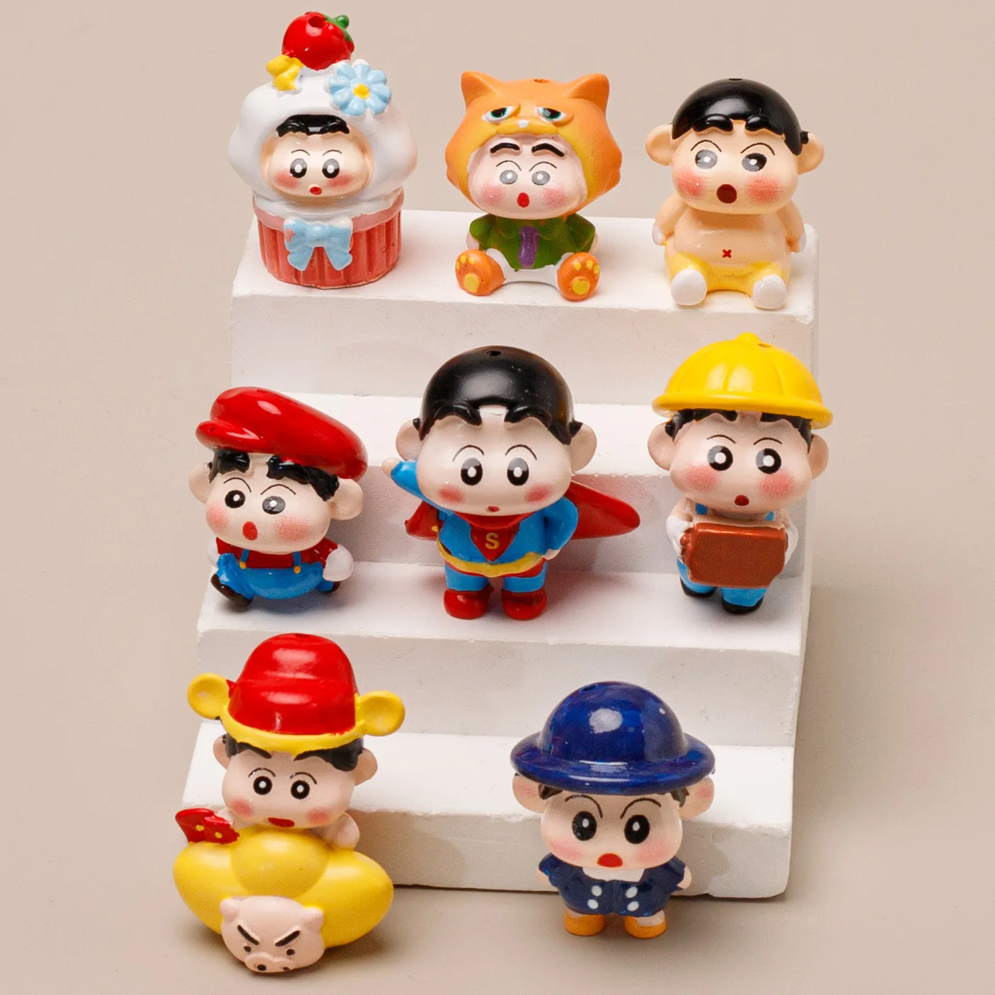 

Crayon Shin-chan ornament perforated three-dimensional painting resin decoration doll cartoon