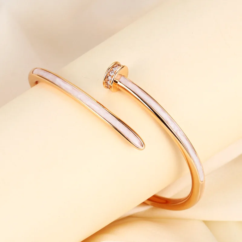 الفاخرة مسمار الكفة سوار المرأة الحد الأدنى دفعة صغيرة غرامة الحرفية المفتوحة الإسورة بيان قابل للتعديل مجوهرات عالية الجودة