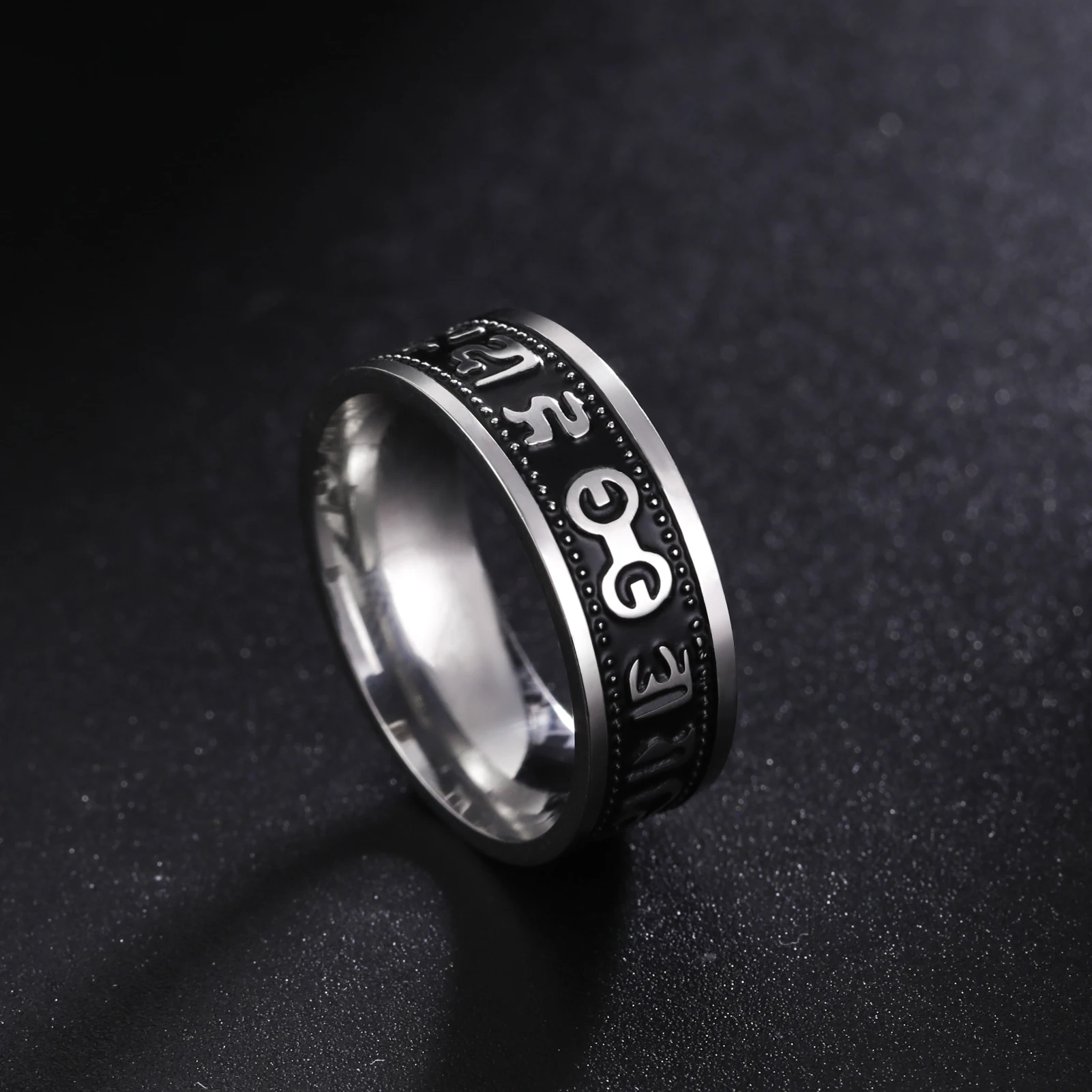 COOLTIME Tibetische Sprichwörterringe mit sechs Charakteren, Edelstahl, Om Mani Padme, Hum-Ringe für Männer und Frauen, buddhistischer Amulett-Schmuck – Detail 3
