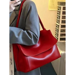 Large Capacity Red Tote Bag For Women Bride's Wedding Underarm Bag Simple  European Fashion One Shoulder Bag Soft PU Square Bag