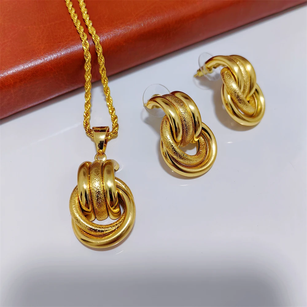 ESALE Hot Sale Gold Plated Jewelry Set For Women Simple Fashion Dubai Jewelry Luxury Design Necklace Earrings Pendant Set