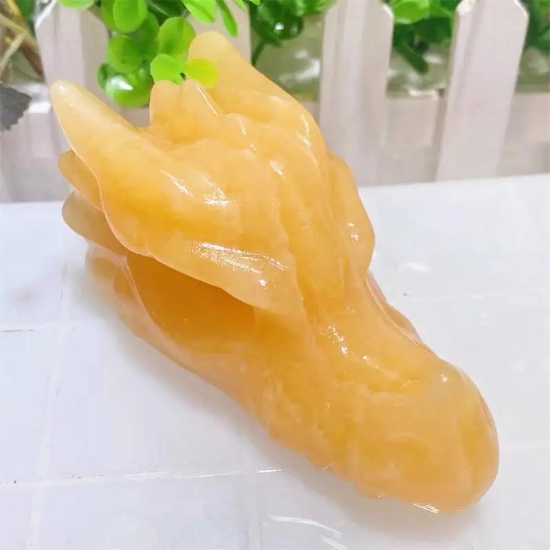 10cm Natural Yellow Calcite Dragon Skull Crystal Carved Healing Energy Stone Crafts For Halloween Gift Or Home Decoration 1PCS