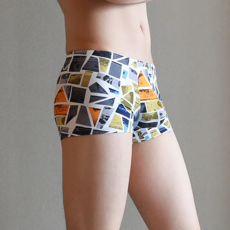 

Нижнее белье из ледяного шелка Boxy для мужчин, сексуальные шорты-боксеры с низкой талией и U-образной выпуклой сумкой, быстросохнущие спортивные трусы с принтом для подростков