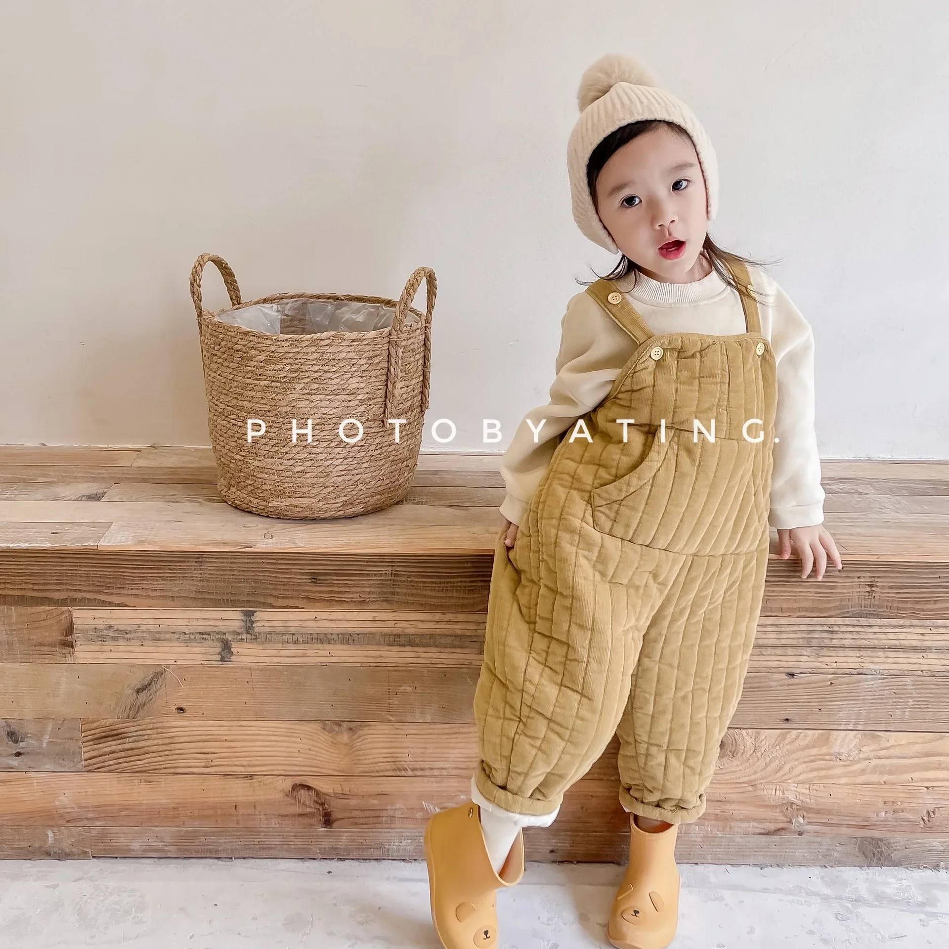 Kid Overall 2024 Children Autumn Winter Children Korean Style Winter Overalls Corduroy Cotton Padded Pants Baby Boys and Girls