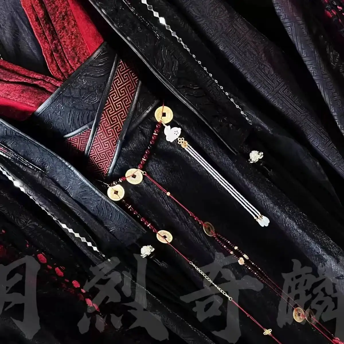 MDZS مشتقة أداء متعدد الاستخدامات زي الهالوين التأثيري كرنفال فستان السلف القديم من ييلينغ وي Wuxian تأثيري