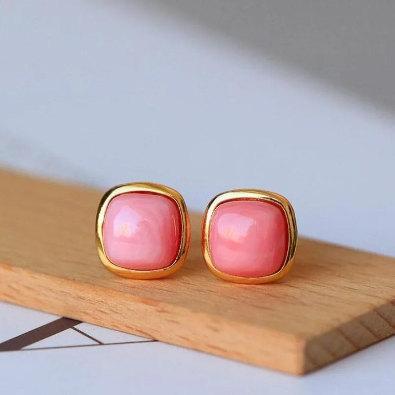 High Quality Gentle Style Compact Square Stud Earings Simple and Exquisite Enamel Pink Earrings for Women Banquet Jewelry